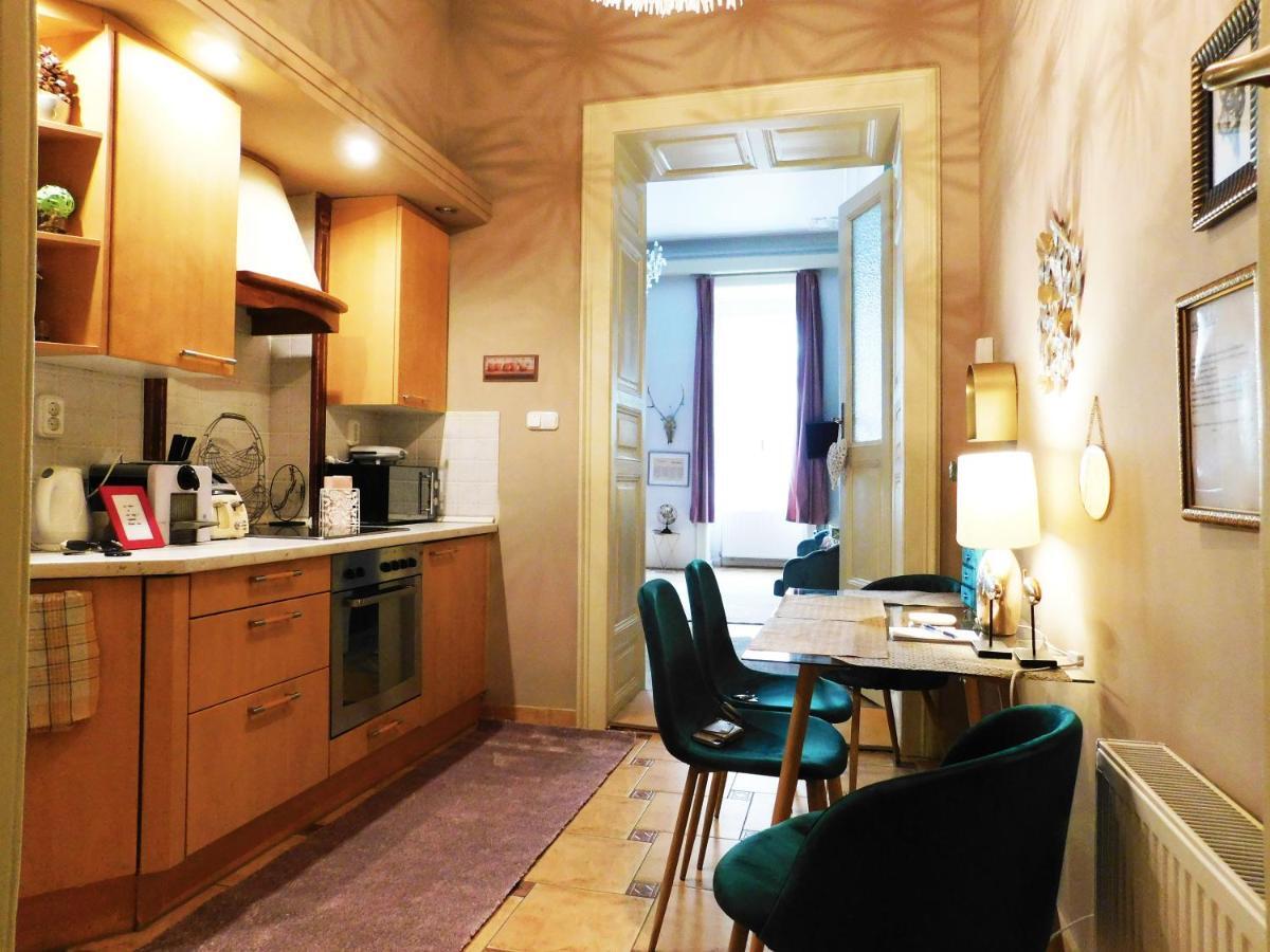 Wonder Deer Lux Apartment At The Parliament Self Check-In บูดาเปสต์ ภายนอก รูปภาพ