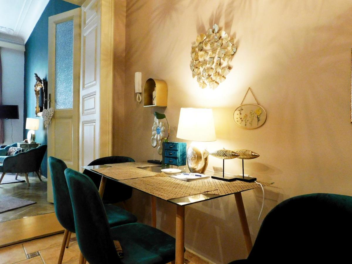 Wonder Deer Lux Apartment At The Parliament Self Check-In บูดาเปสต์ ภายนอก รูปภาพ