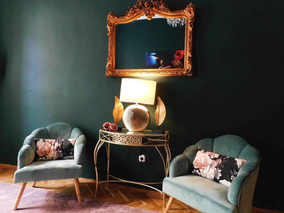 Wonder Deer Lux Apartment At The Parliament Self Check-In บูดาเปสต์ ภายนอก รูปภาพ