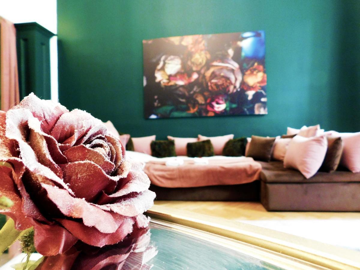 Wonder Deer Lux Apartment At The Parliament Self Check-In บูดาเปสต์ ภายนอก รูปภาพ